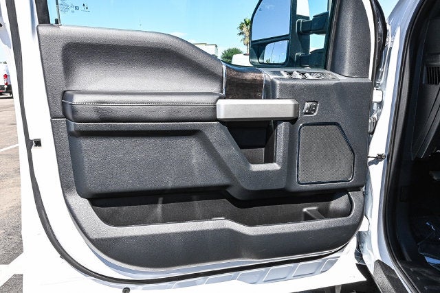 2022 Ford F-550SD Lariat DRW