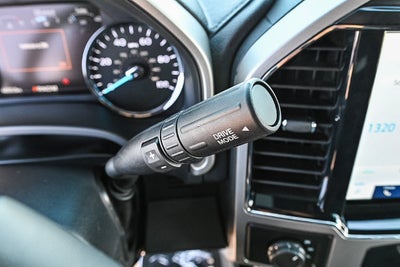 2022 Ford F-550SD Lariat DRW