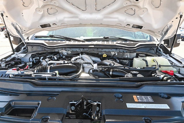 2022 Ford F-550SD Lariat DRW