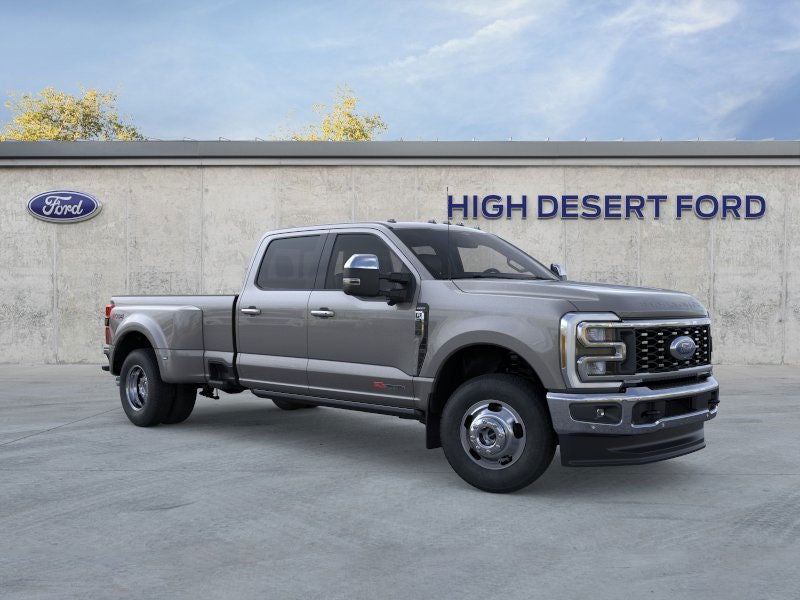2025 Ford Super Duty F-350 DRW LARIAT