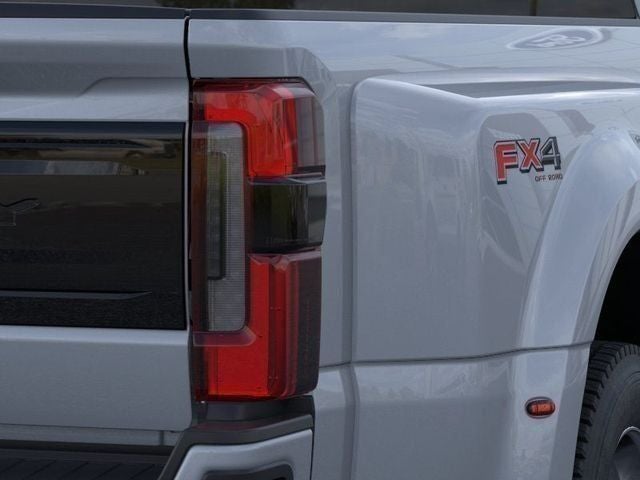 2026 Ford F-450SD Platinum DRW