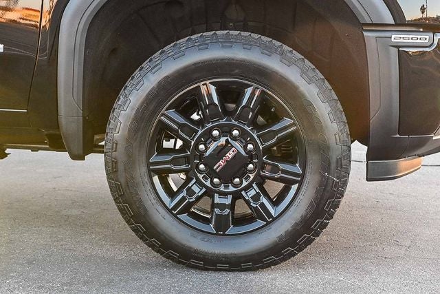 2025 GMC Sierra 2500HD AT4