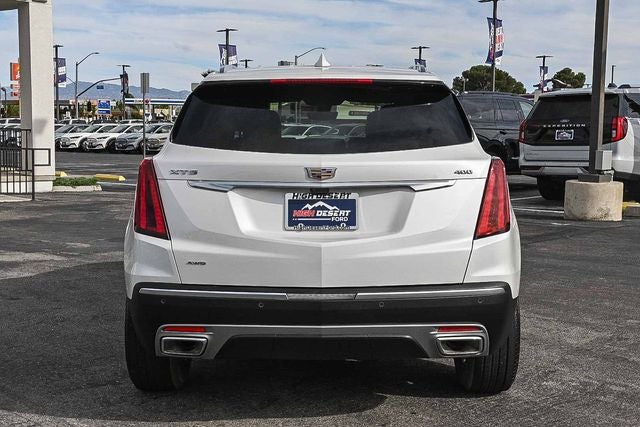 2022 Cadillac XT5 Premium Luxury
