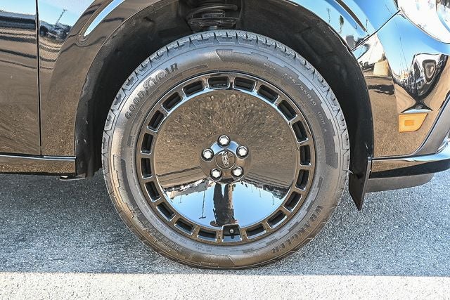 2025 Ford Maverick Lobo Standard