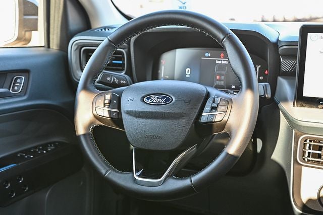 2025 Ford Maverick Lobo Standard