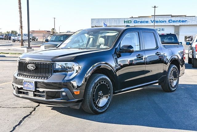 2025 Ford Maverick Lobo Standard