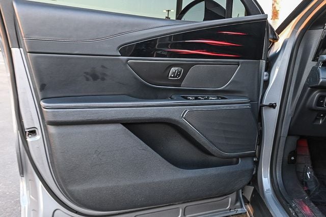 2024 Lincoln Nautilus Reserve