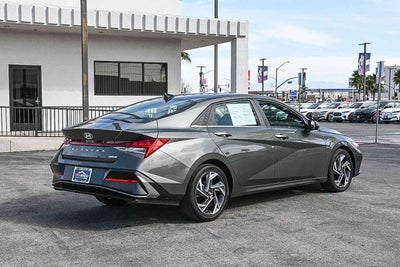2025 Hyundai Elantra Limited