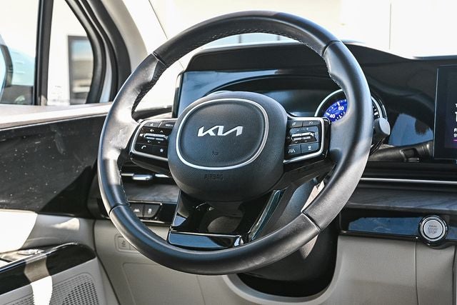 2023 Kia Carnival EX