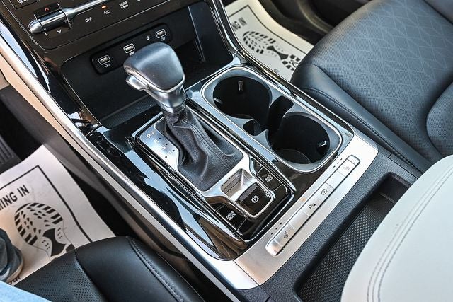 2023 Kia Carnival EX