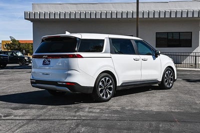 2023 Kia Carnival EX